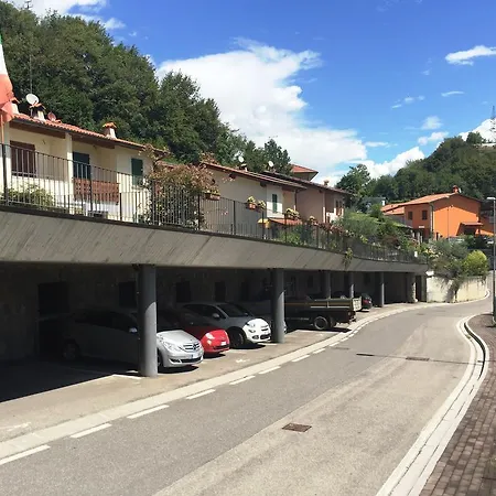 Vakantiehuis Anna Castro (Lombardy)
